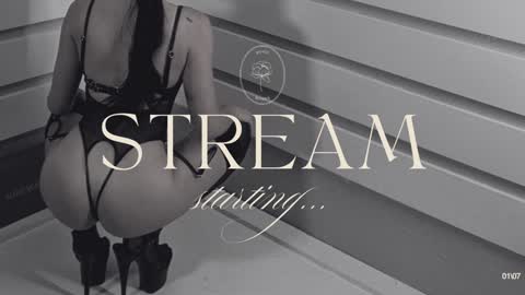 Rosie Bones online show from February 9, 9:50 pm