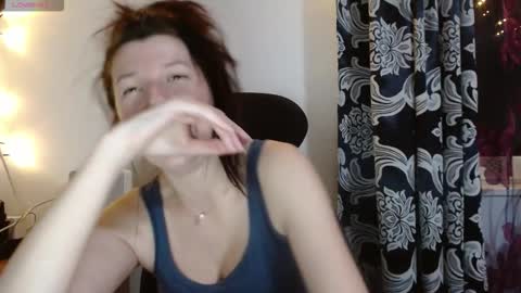 RosieHayes online show from December 13, 8:48 pm