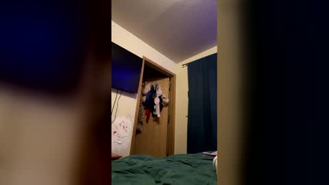 rosieleebrown online show from March 15, 9:35 am