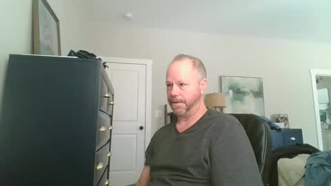 Snapshot of rossd1961 chatting on February 26, 2:49 pm nanook online show from February 26, 2:49 pm