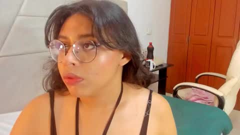 rosse_taylorx1 online show from January 19, 11:53 am