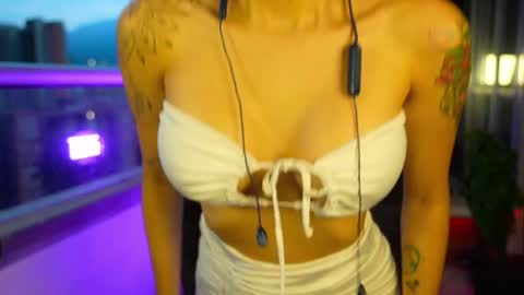 Rossey online show from November 23, 10:30 pm