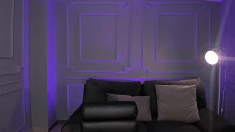 Rossie Rhoades online show from March 4, 7:01 pm