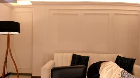 Rossie Rhoades online show from March 9, 5:06 pm