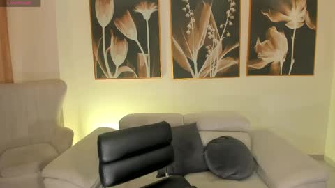 Rossie Rivers online show from March 23, 7:41 pm