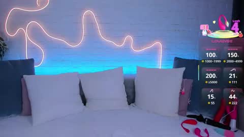 Snapshot of rossy_babe_ chatting on March 3, 11:56 pm Rossy online show from March 3, 11:56 pm