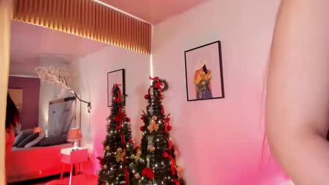 rouse_taylor__ online show from December 22, 1:40 pm