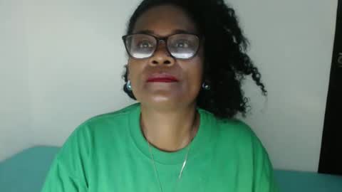 luxa online show from February 12, 10:02 pm