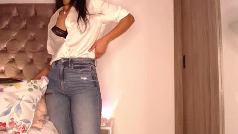 Rouss marie henao  online show from December 14, 11:44 pm