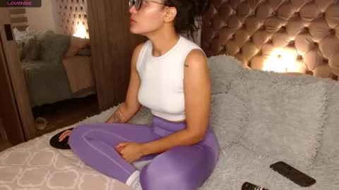 Snapshot of rouss_henao chatting on March 3, 3:30 am Rouss marie henao online show from March 3, 3:30 am