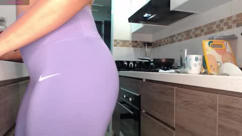Snapshot of rouss_henao chatting on March 12, 12:09 am Rouss marie henao online show from March 12, 12:09 am