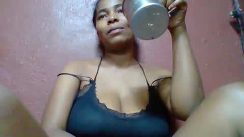 rovaelyah online show from May 5, 7:25 am