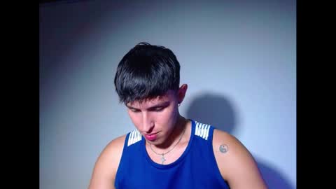 rowanboy23 online show from June 28, 6:31 am