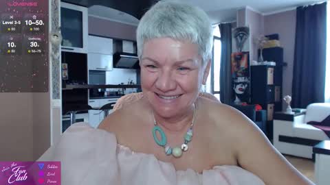 Roxana online show from September 22, 1:26 pm