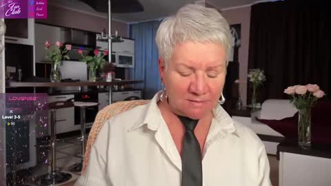 Roxana online show from February 26, 2:59 pm