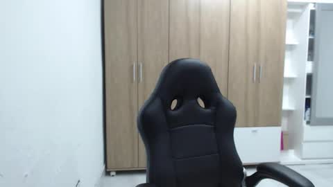 Roxana online show from November 15, 3:08 am