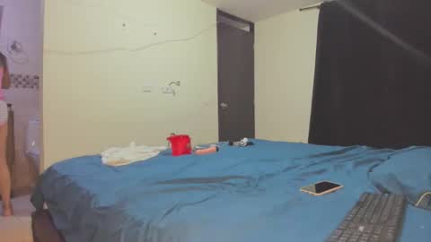 roxanasexy2025 online show from March 1, 10:34 am