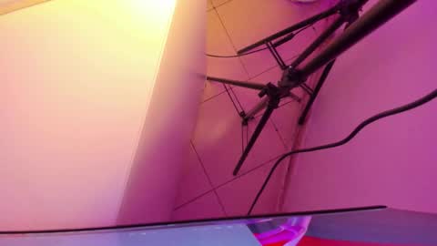 Roxane online show from February 2, 7:05 am