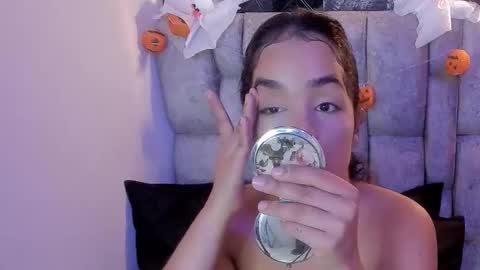 Roxanna online show from November 3, 12:39 pm