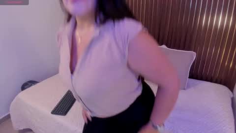 Roxie  online show from November 20, 11:42 am