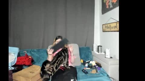 roxihazeleyes online show from January 9, 1:28 pm