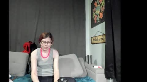 roxihazeleyes online show from October 13, 12:45 am