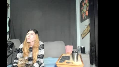 roxihazeleyes online show from March 13, 2:09 pm