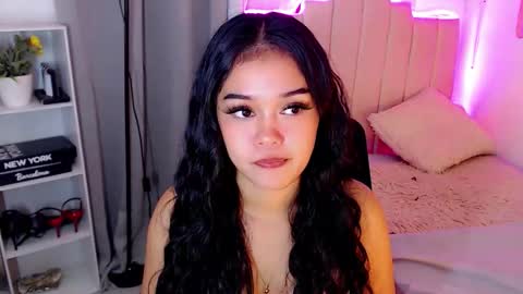 roxxy_blossom online show from November 4, 10:49 am