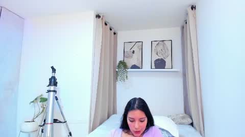 Roxy hell online show from June 11, 12:32 am