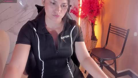 Roxy online show from February 3, 8:24 pm