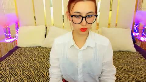 roxy_rayy online show from September 24, 6:42 am