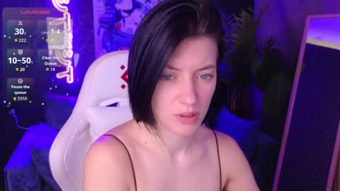 roxy_riot_ online show from April 28, 1:58 am