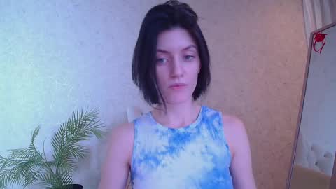 roxy_riot_ online show from March 4, 4:27 am