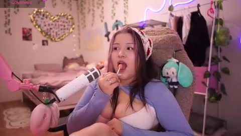 roxysuh online show from November 27, 7:38 am