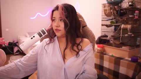 roxysuh online show from September 29, 7:51 am