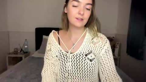 Roxy online show from July 30, 3:34 pm