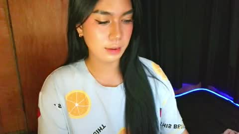 Prince and Princess online show from May 13, 1:43 pm