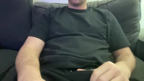 Snapshot of roythegil chatting on January 5, 10:29 pm roythegil online show from January 5, 10:29 pm