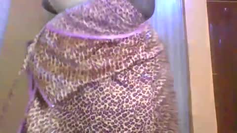 rozie123 online show from January 13, 9:00 pm