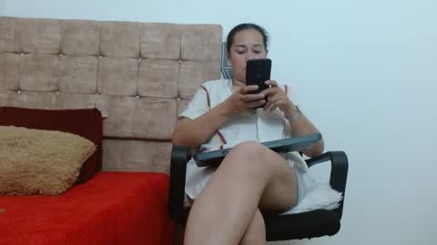 rubi curly online show from October 1, 3:05 am