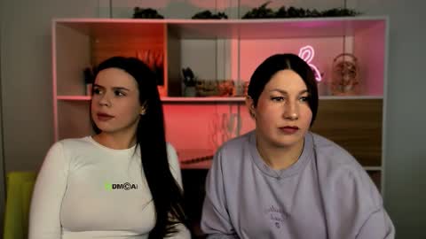 ruby_frost online show from December 3, 12:50 pm