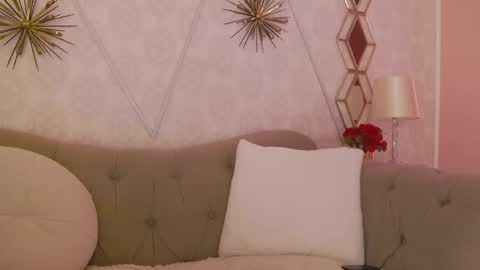  Ruby Divine online show from April 18, 6:04 am