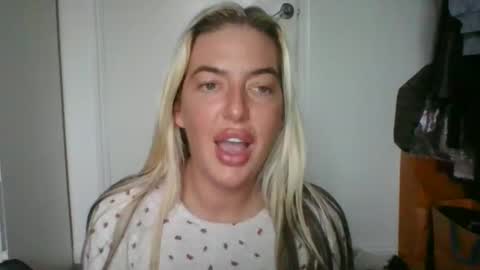 rubyredxxxoxxx online show from December 27, 9:28 am