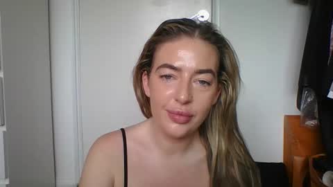 rubyredxxxoxxx online show from November 11, 10:06 am