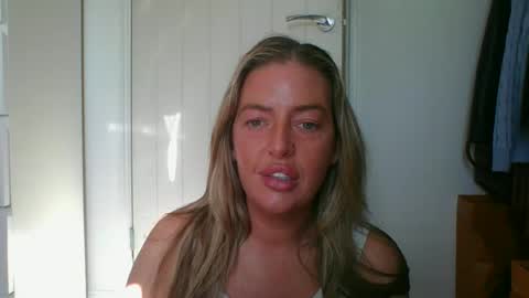 rubyredxxxoxxx online show from July 4, 7:12 am