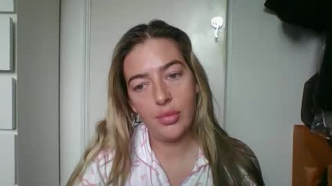 rubyredxxxoxxx online show from March 13, 8:50 am