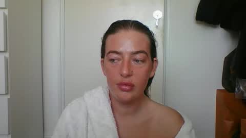 rubyredxxxoxxx online show from March 14, 9:35 am