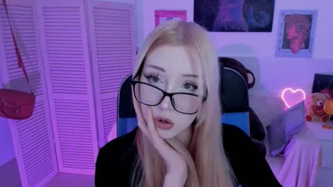 Snapshot of rubyybennett chatting on September 20, 7:22 am rubyybennett online show from September 20, 7:22 am