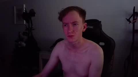 Snapshot of ruinandpreservation chatting on December 18, 12:10 am Ruinandpreservation online show from December 18, 12:10 am