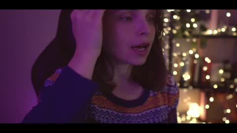 Snapshot of running_with_the_wolves chatting on December 5, 10:28 pm Elena online show from December 5, 10:28 pm